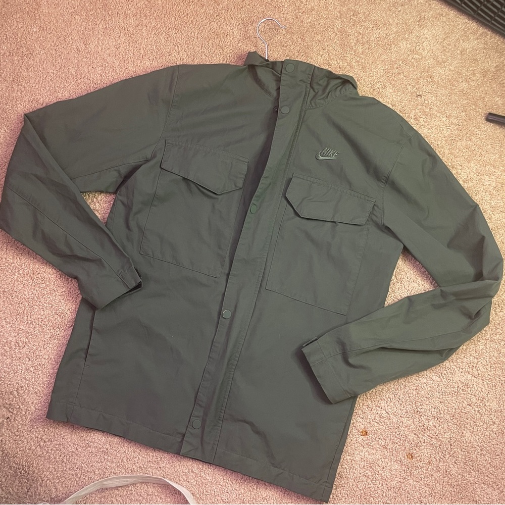 Men's Nike Lightweight Zippered Jacket